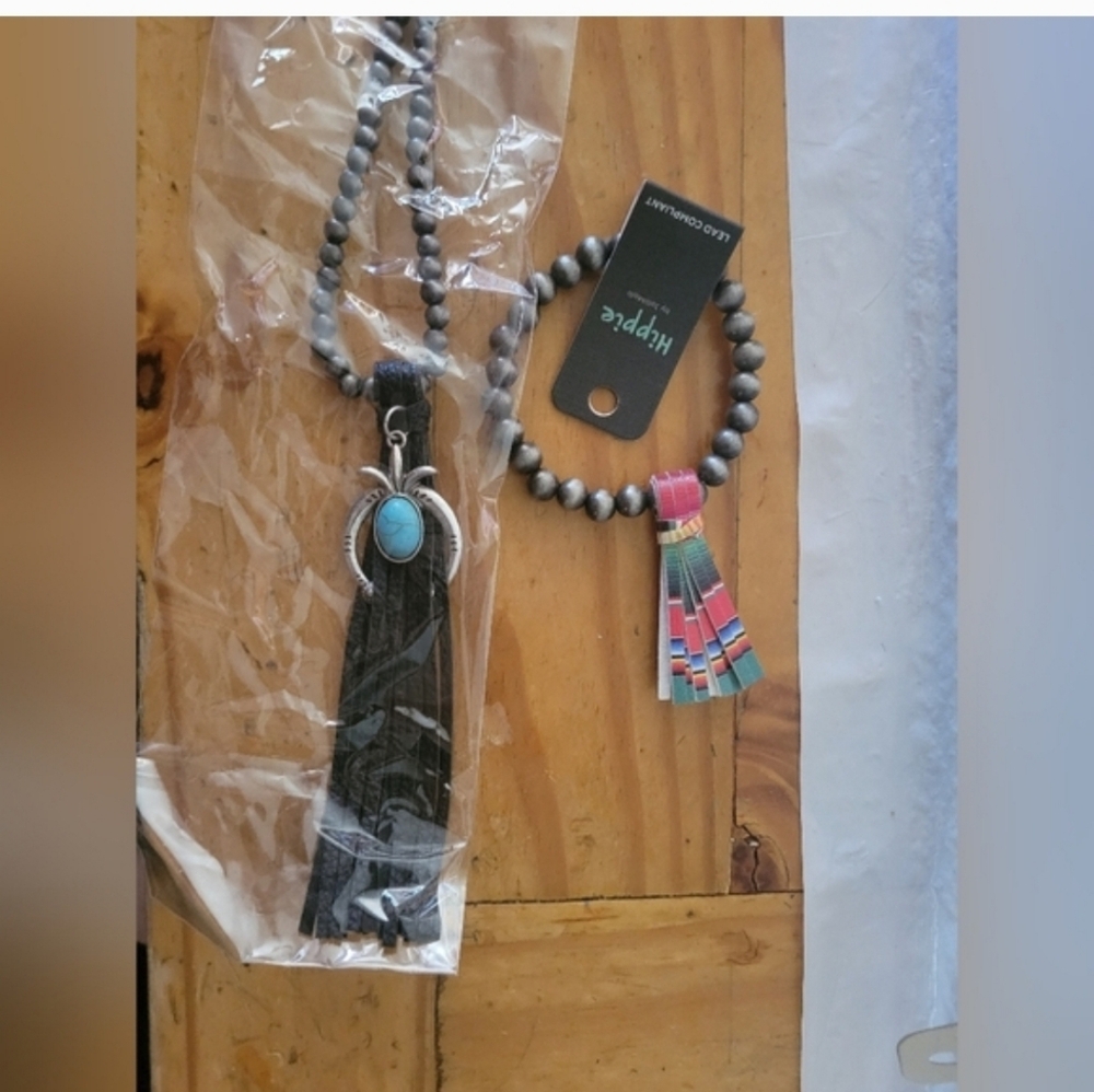 Faux Navajo Pearl Necklace Beads and bracklet black leather‎ squash blossom